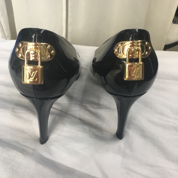 Louis Vuitton Shoes - Louis Vuitton patent leather heels Louis Vuitton Shoes - Louis Vuitton patent leather heels
